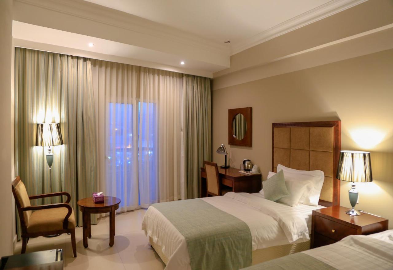 Muscat Inn Hotel Exterior photo